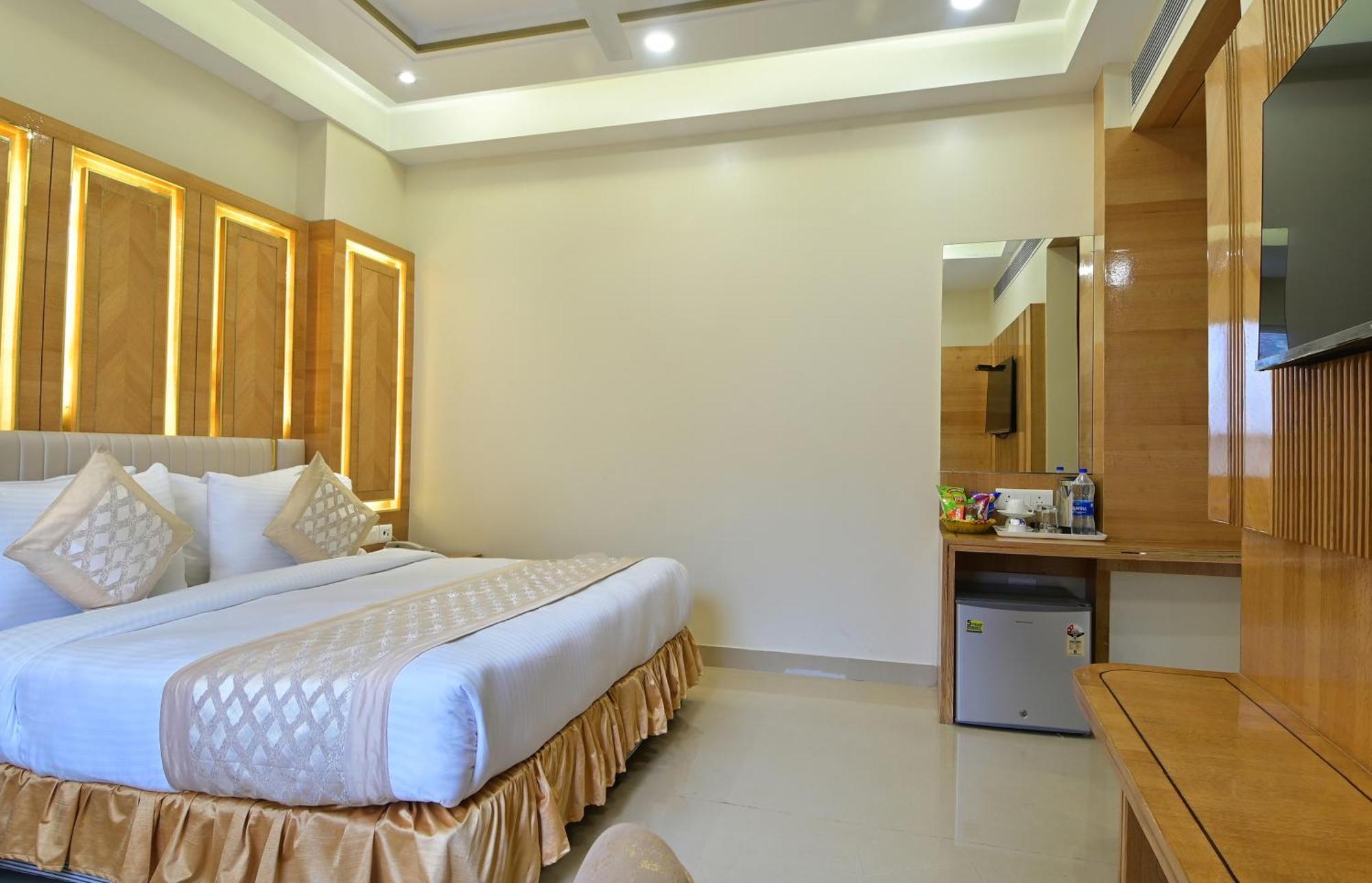 Hotel Gold Palace - 03 Mins Walk From New Delhi Railway Station Luaran gambar